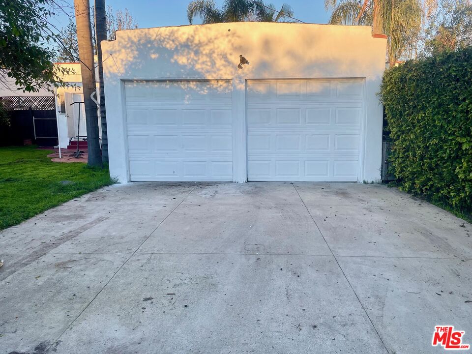 1562 S Crescent Heights Blvd