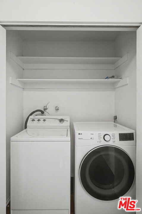 1340 S Beverly Glen Blvd Unit: 112