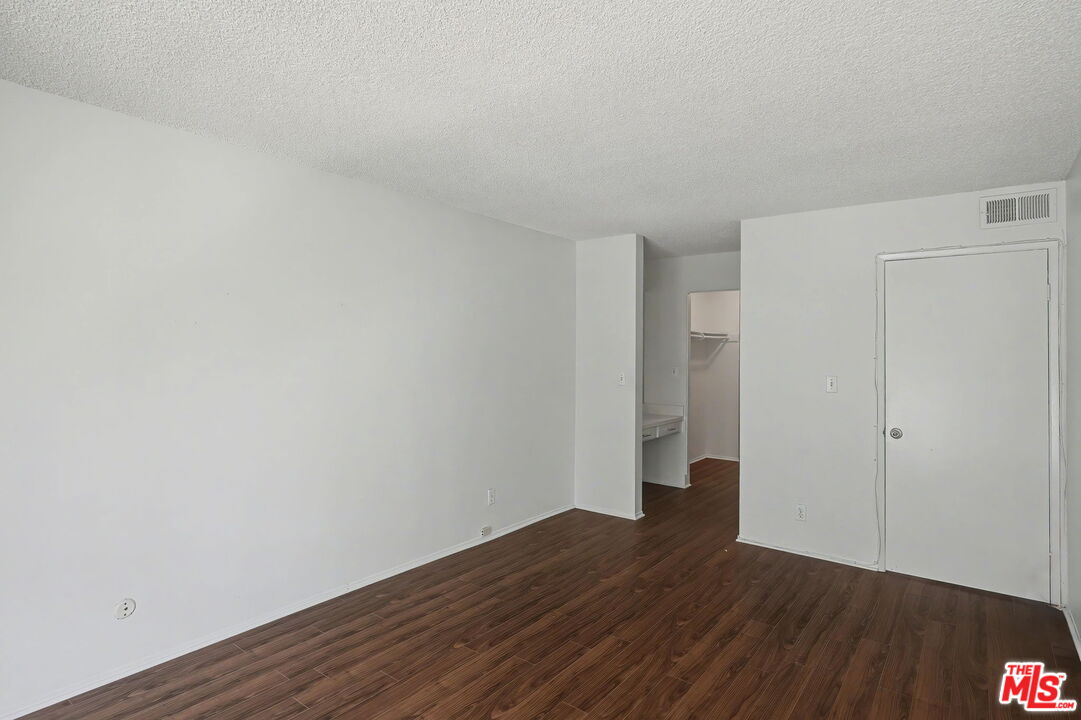 1340 S Beverly Glen Blvd Unit: 112