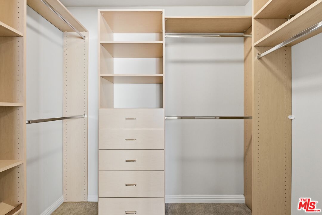 3695 S La Cienega Blvd