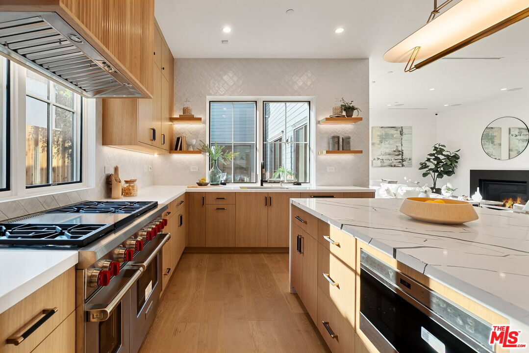 1823 S Shenandoah St