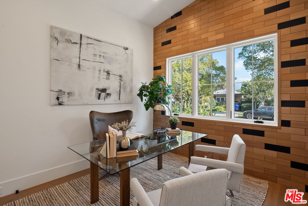 1823 S Shenandoah St