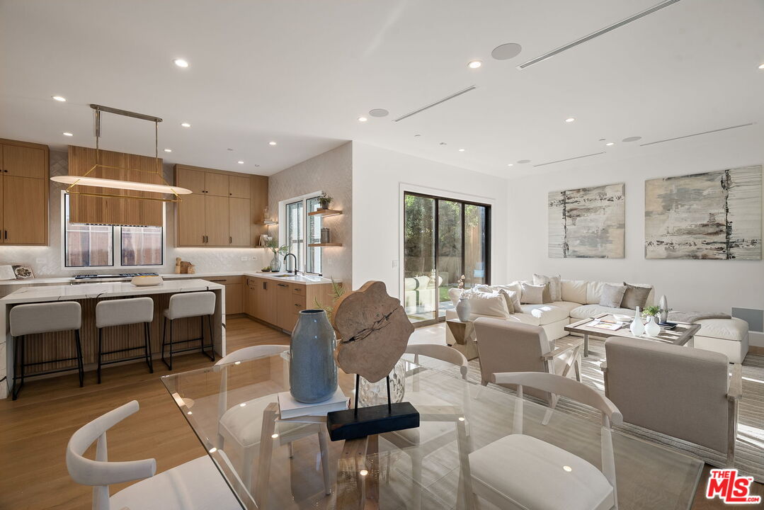 1823 S Shenandoah St