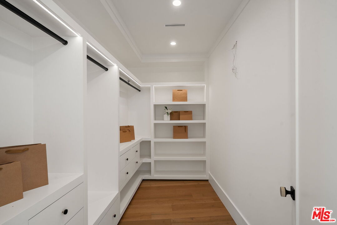 1823 S Shenandoah St