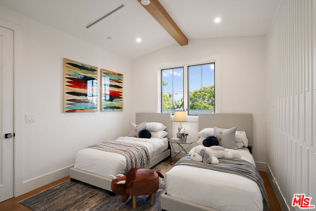 1823 S Shenandoah St