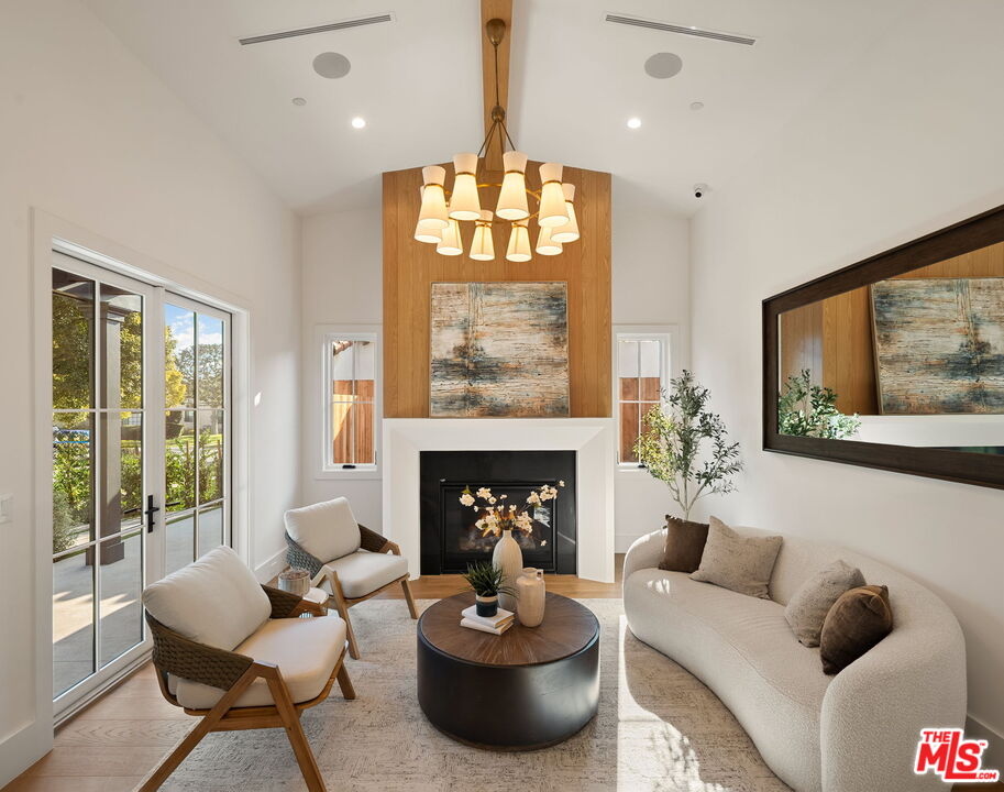 1823 S Shenandoah St