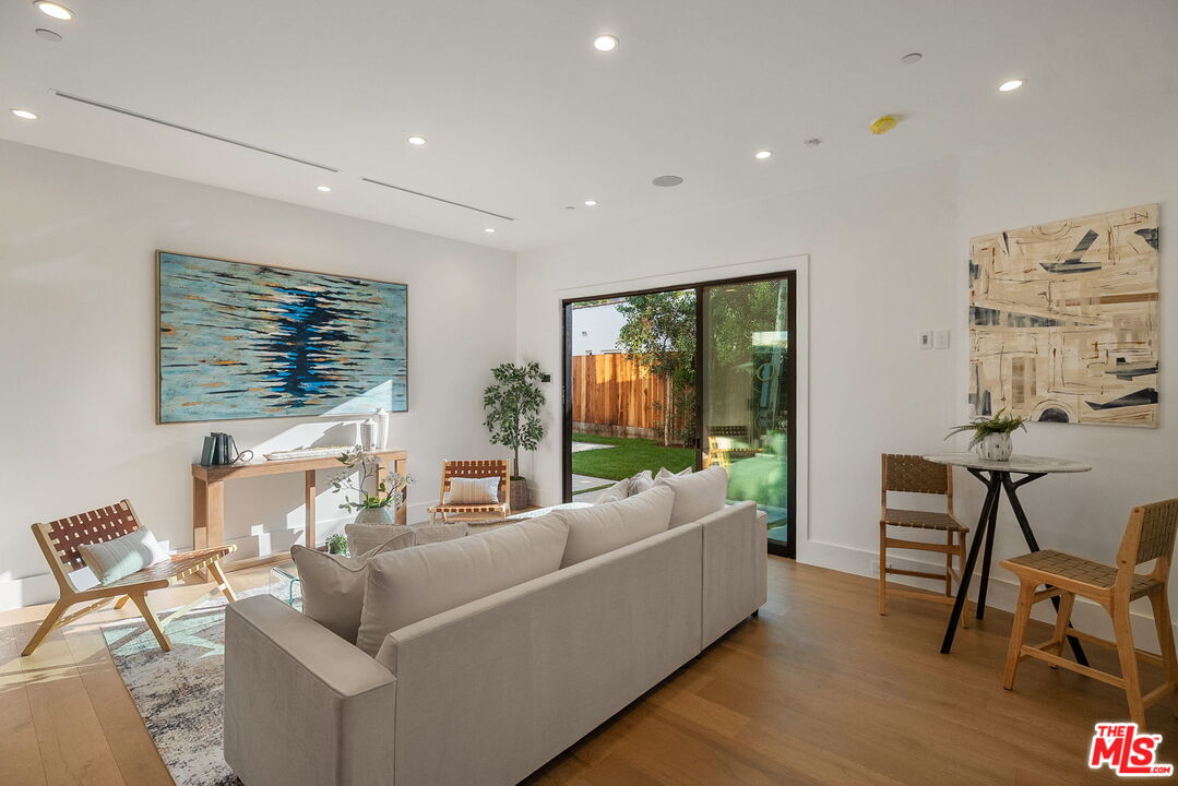 1823 S Shenandoah St