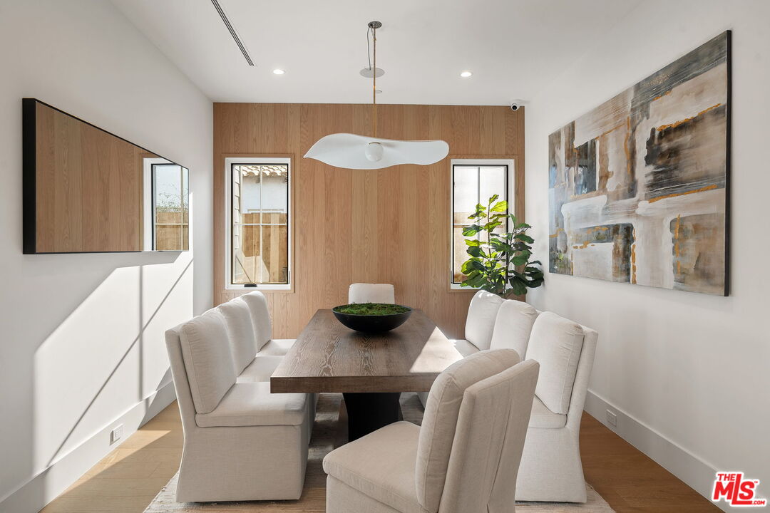 1823 S Shenandoah St