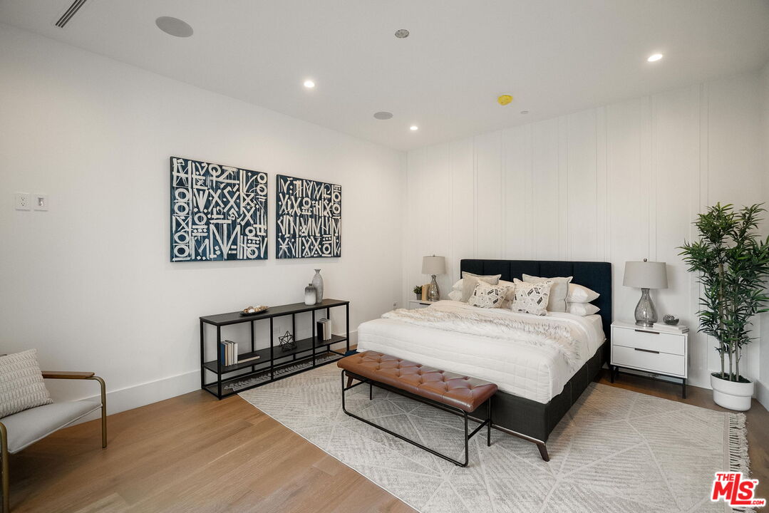 1823 S Shenandoah St