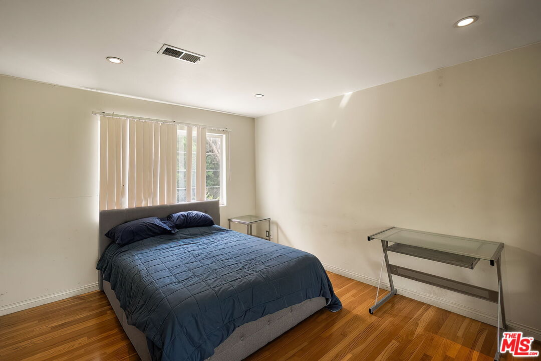 2201 Hillsboro Ave