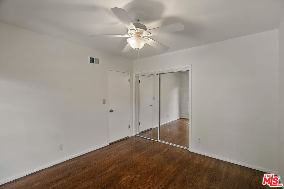 2068 N Beverly Dr