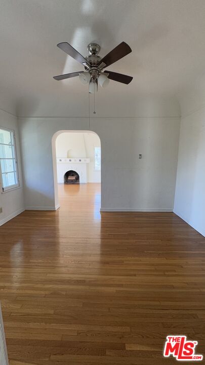 1553 S Durango Ave