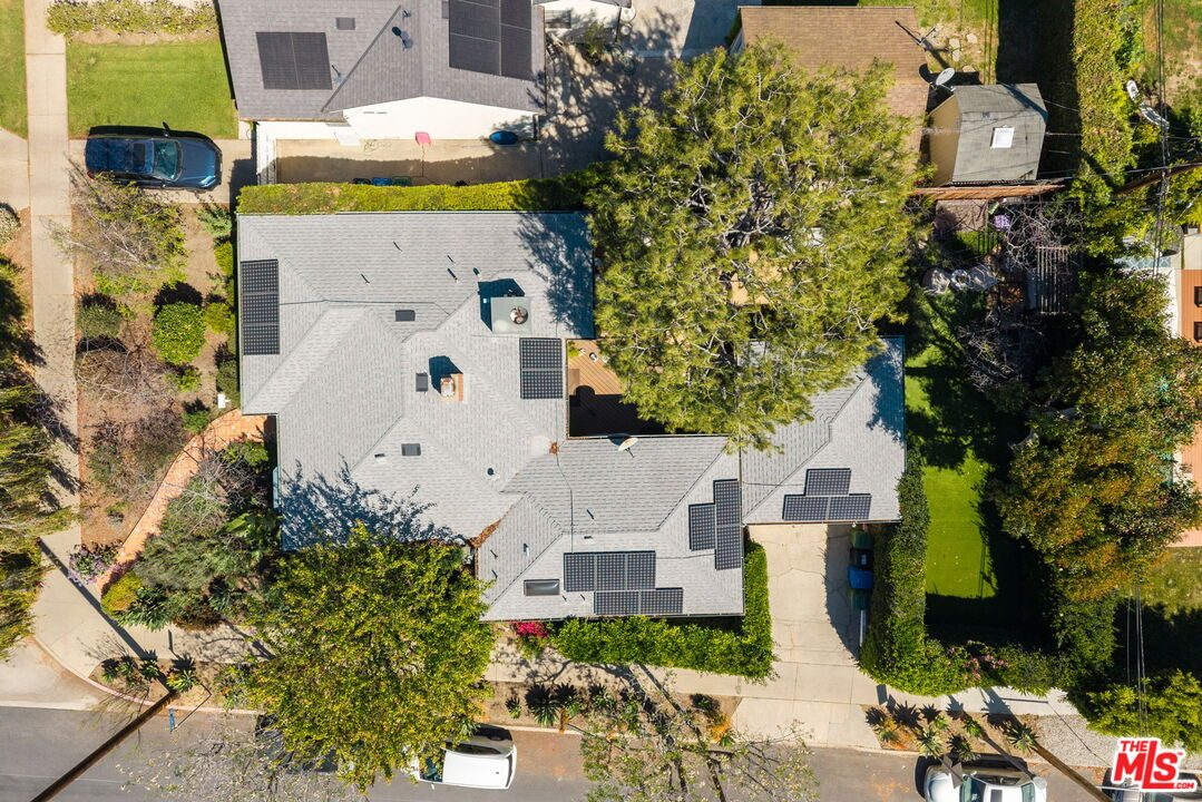 2822 Bagley Ave