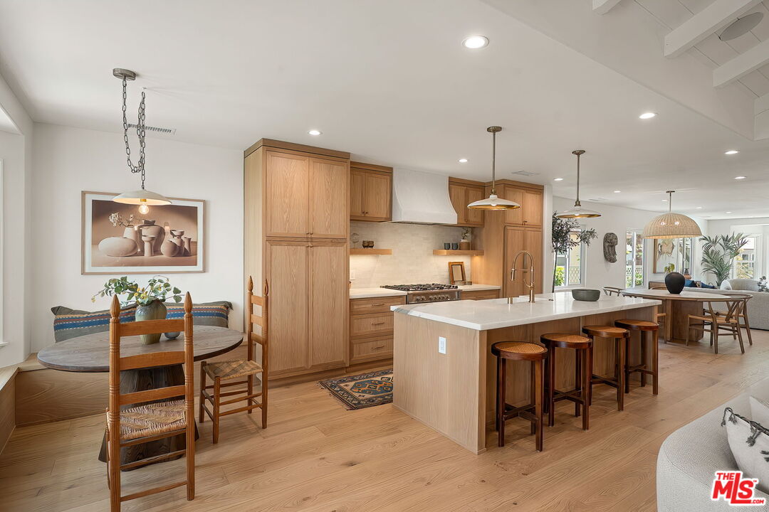 2810 Tilden Ave