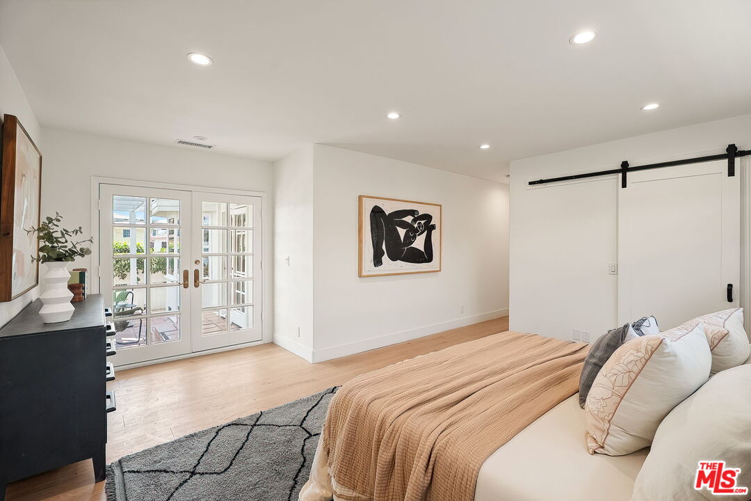 2810 Tilden Ave