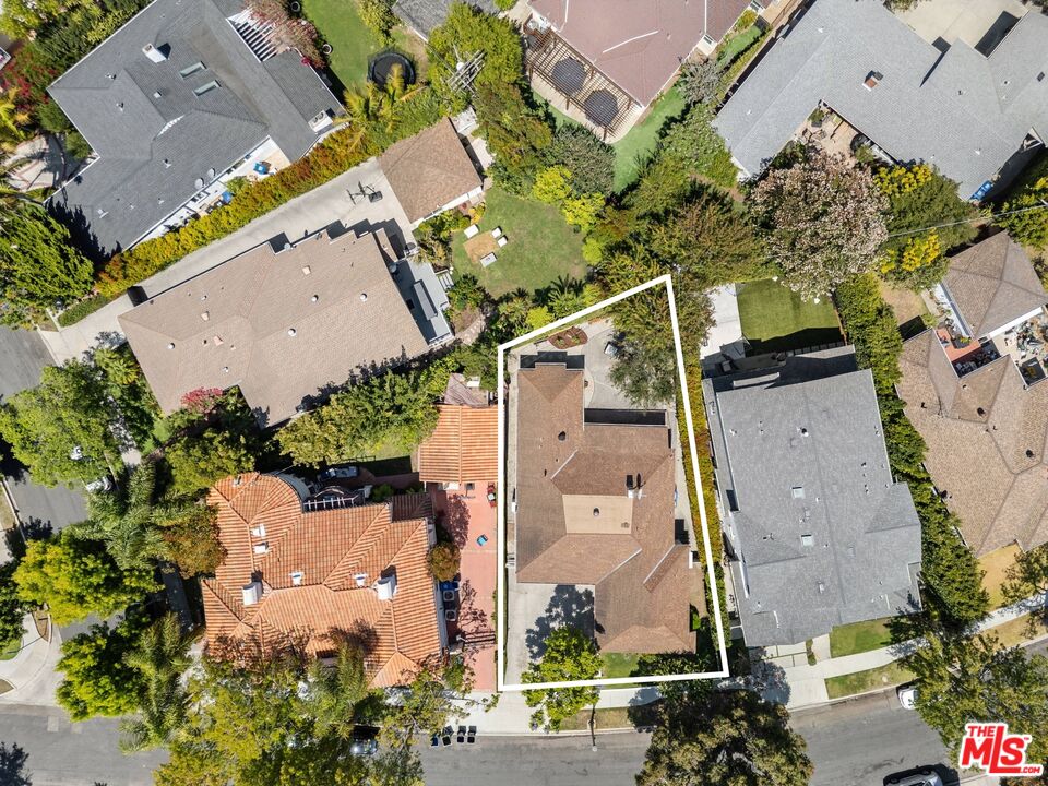 1956 S Durango Ave