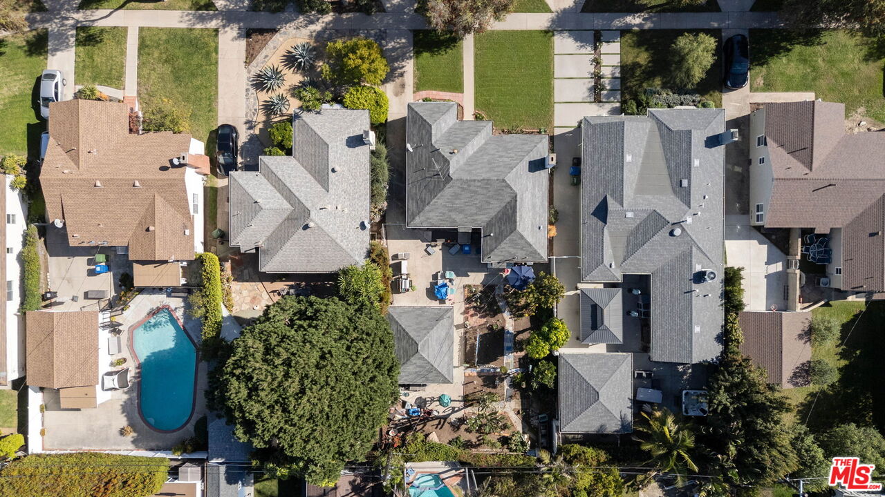2731 Bagley Ave