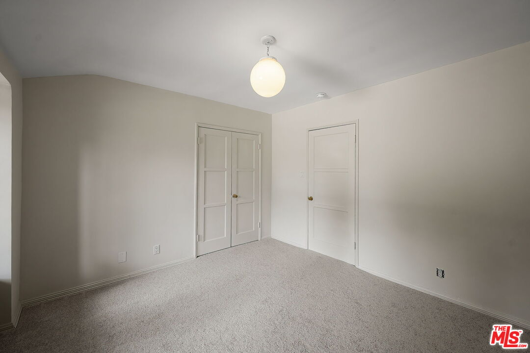 9149 Hillsboro Dr