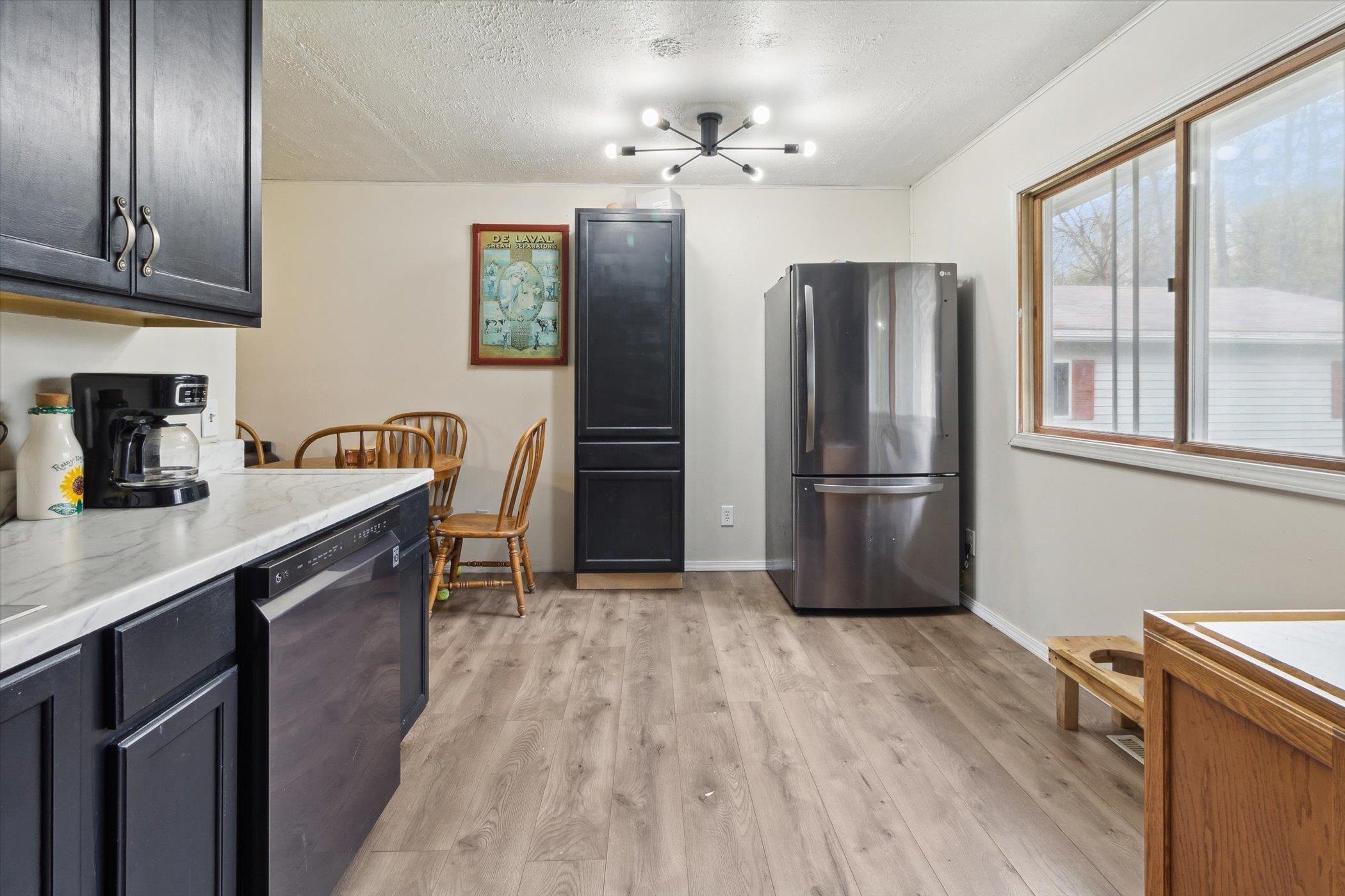 1471 W 10th Street