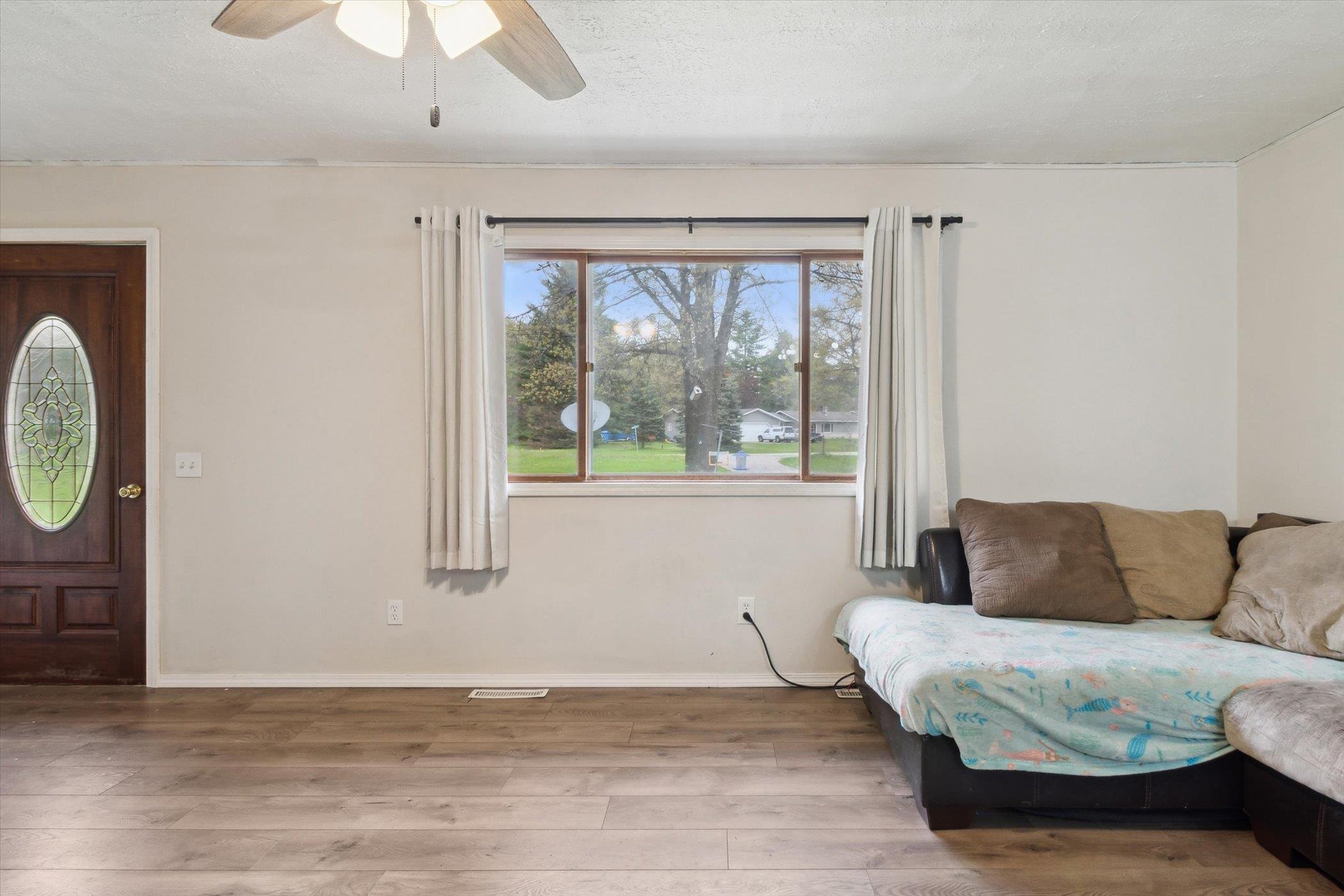 1471 W 10th Street