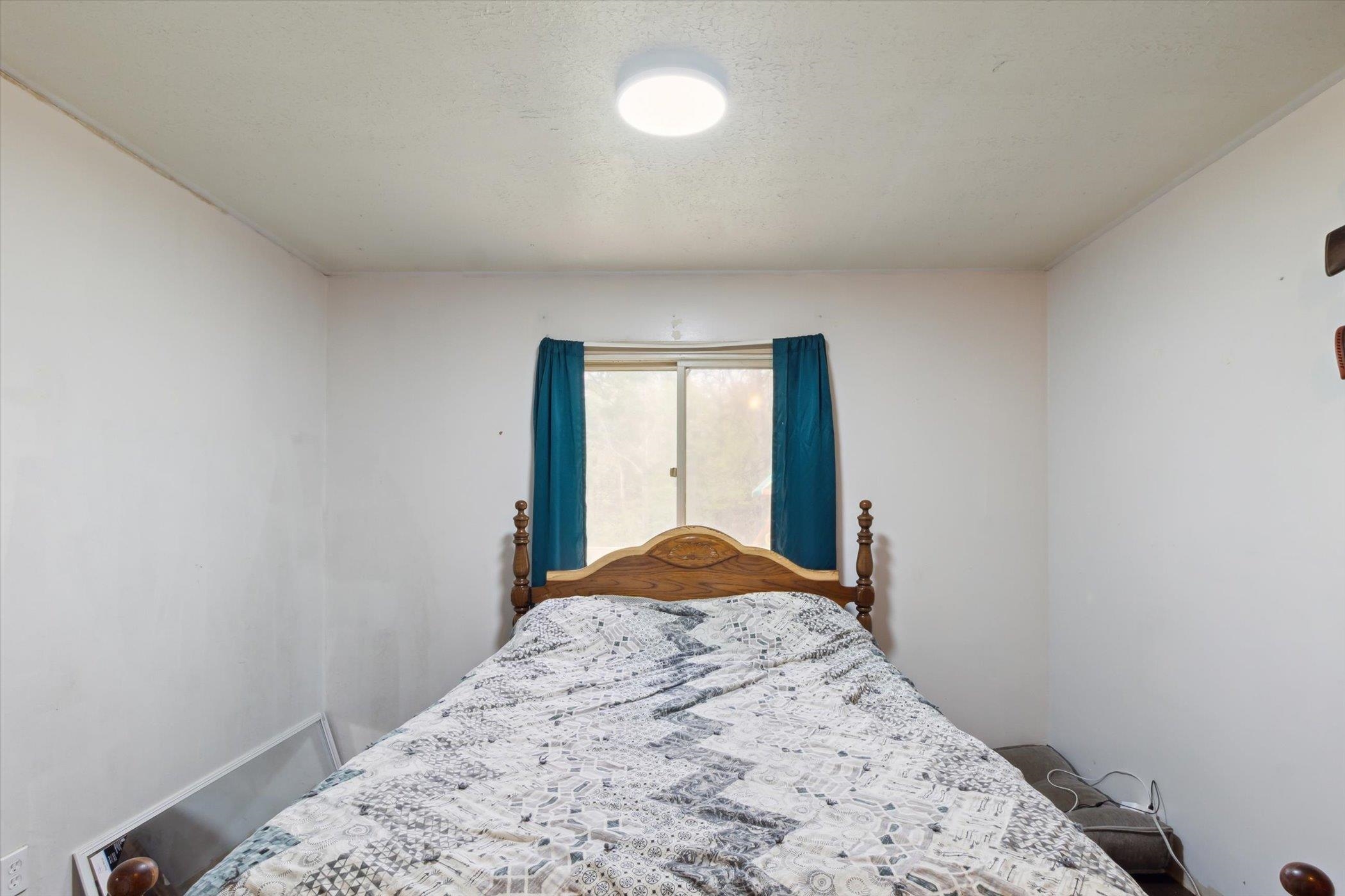1471 W 10th Street