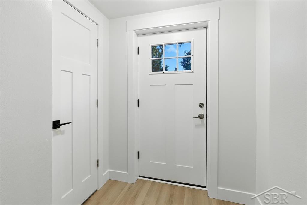 320 W Nickels Street