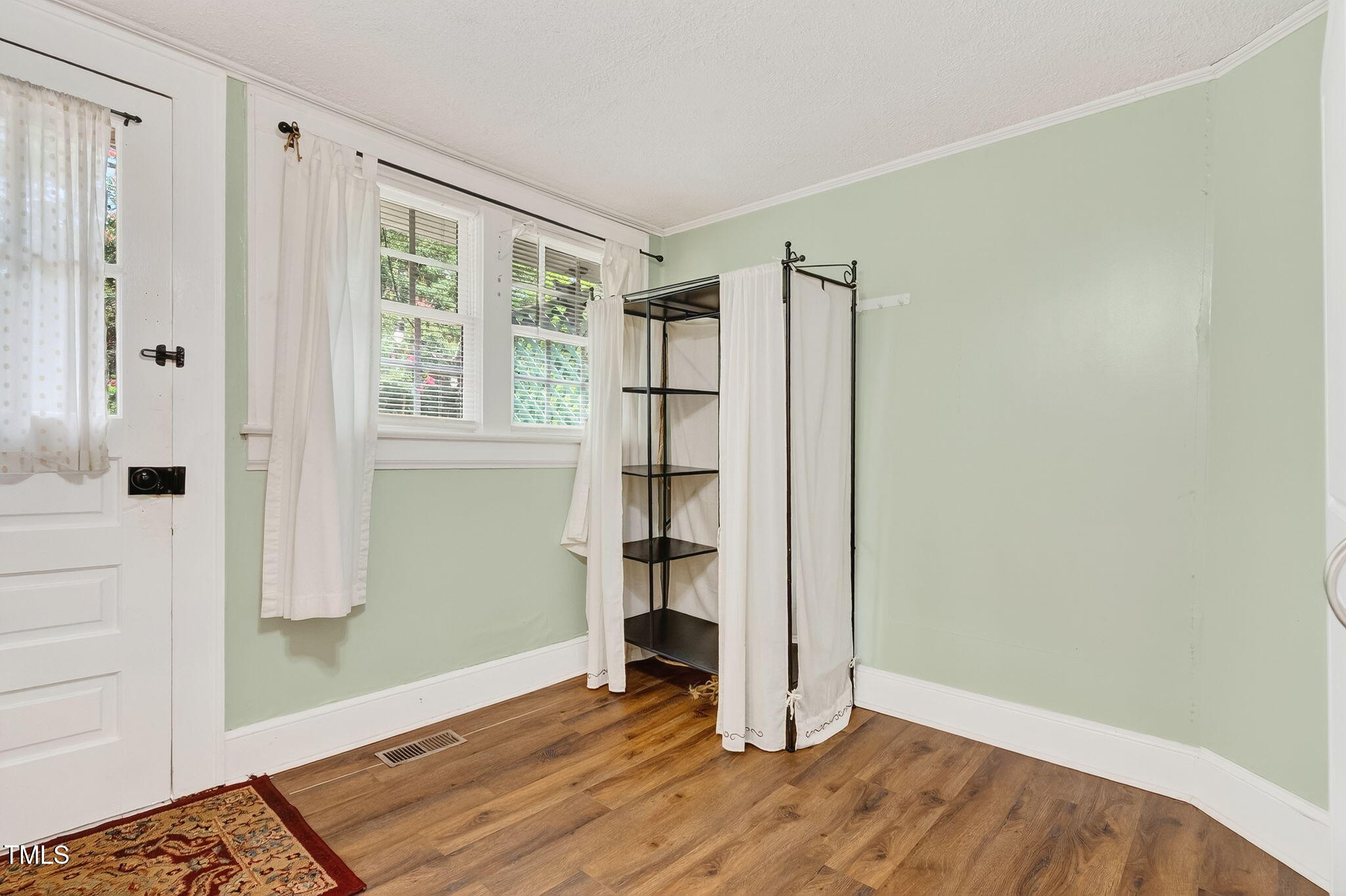 301 2nd Street