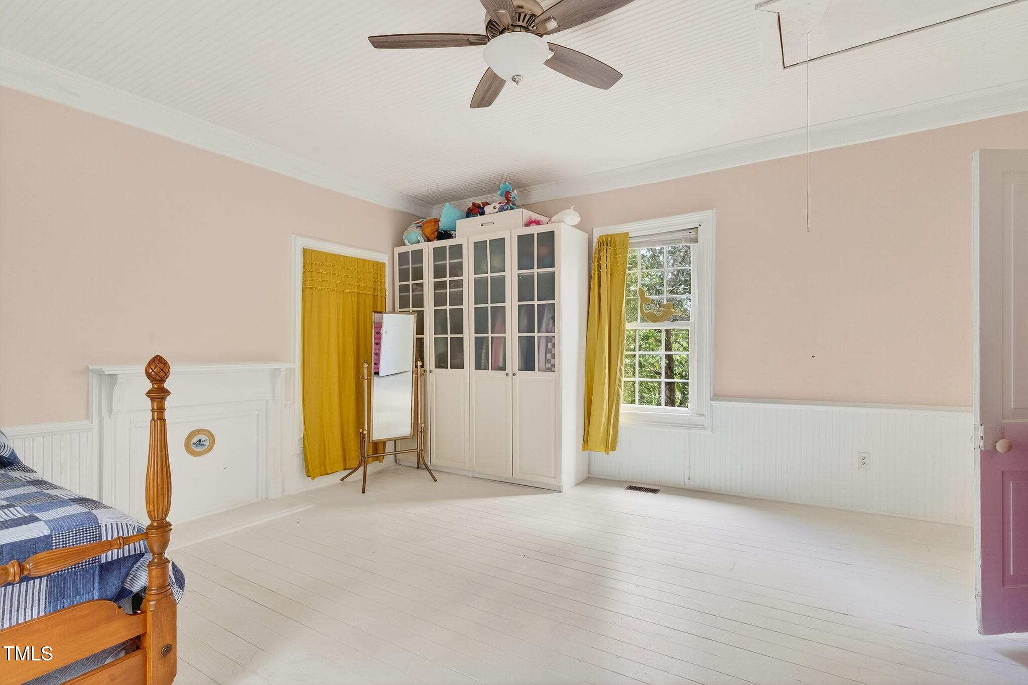 301 2nd Street