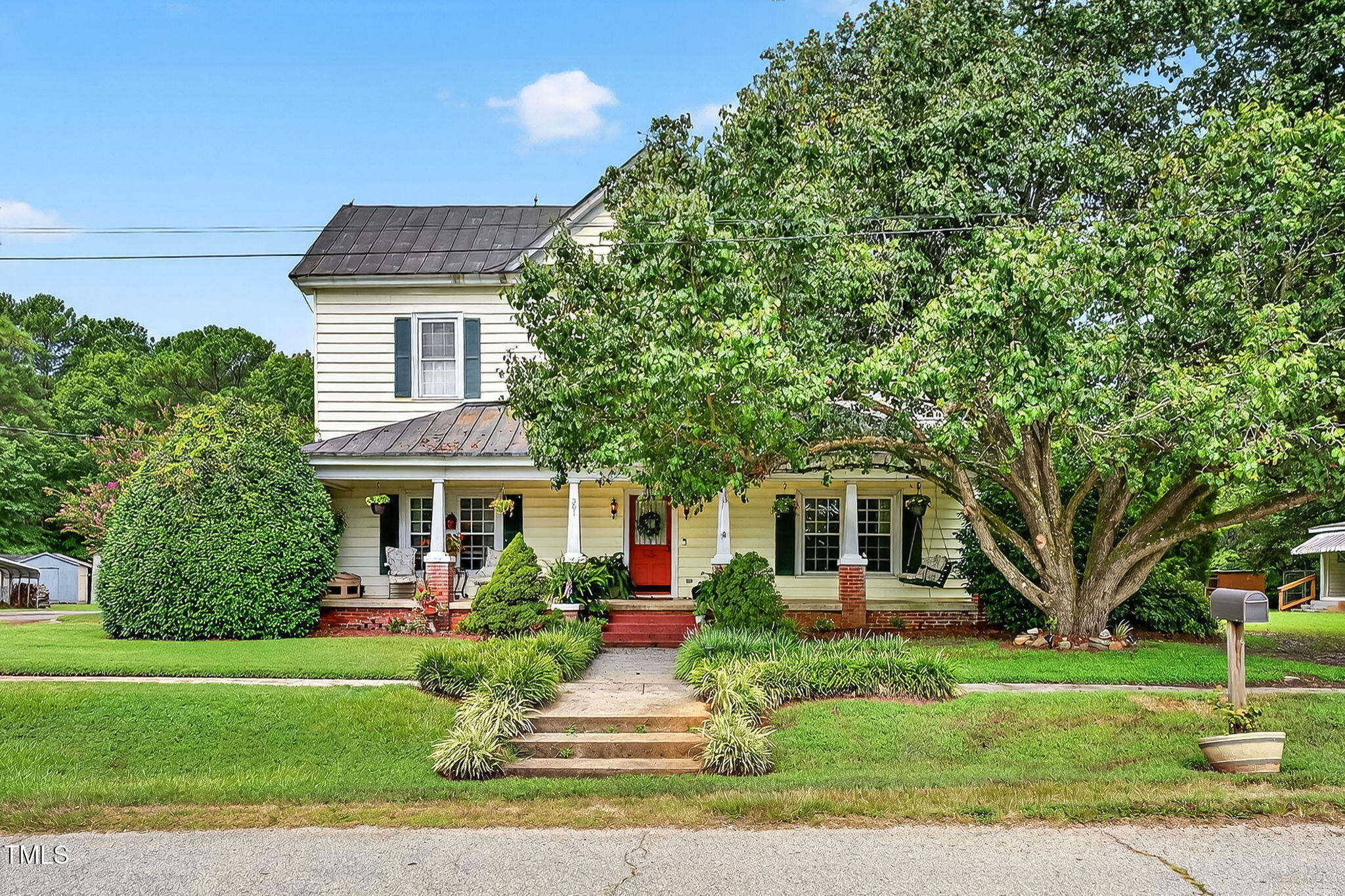 301 2nd Street
