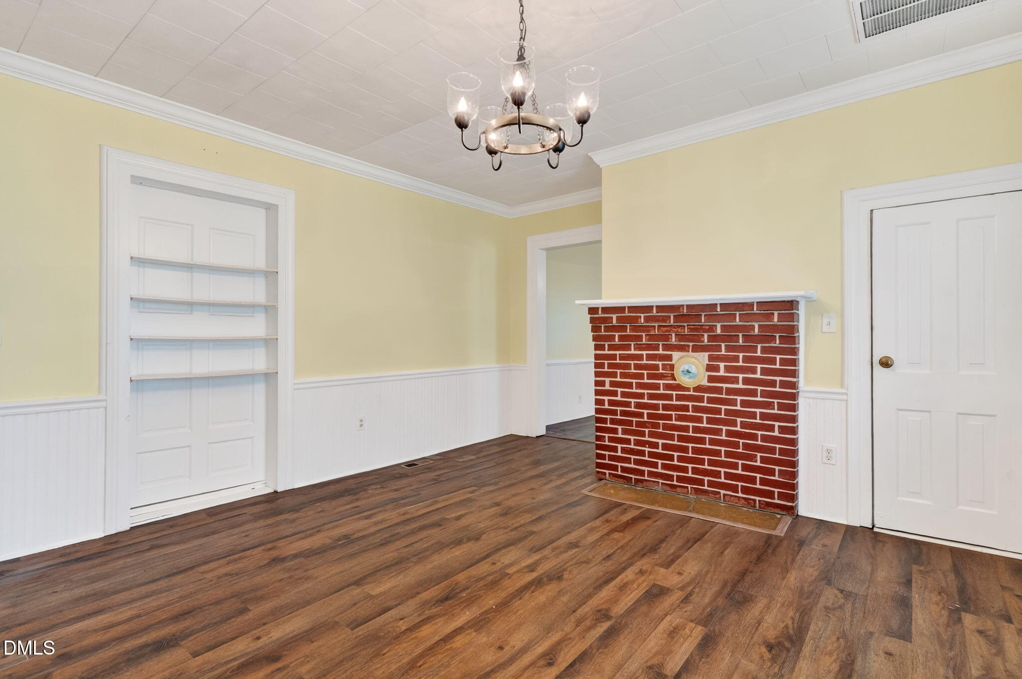 301 2nd Street