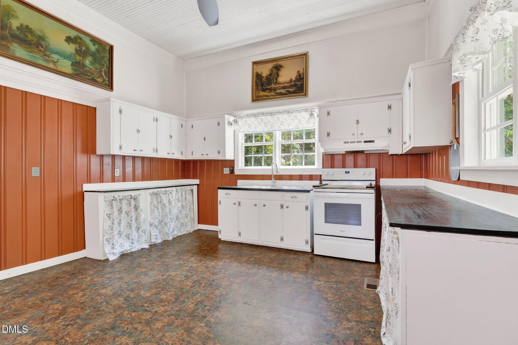 301 2nd Street