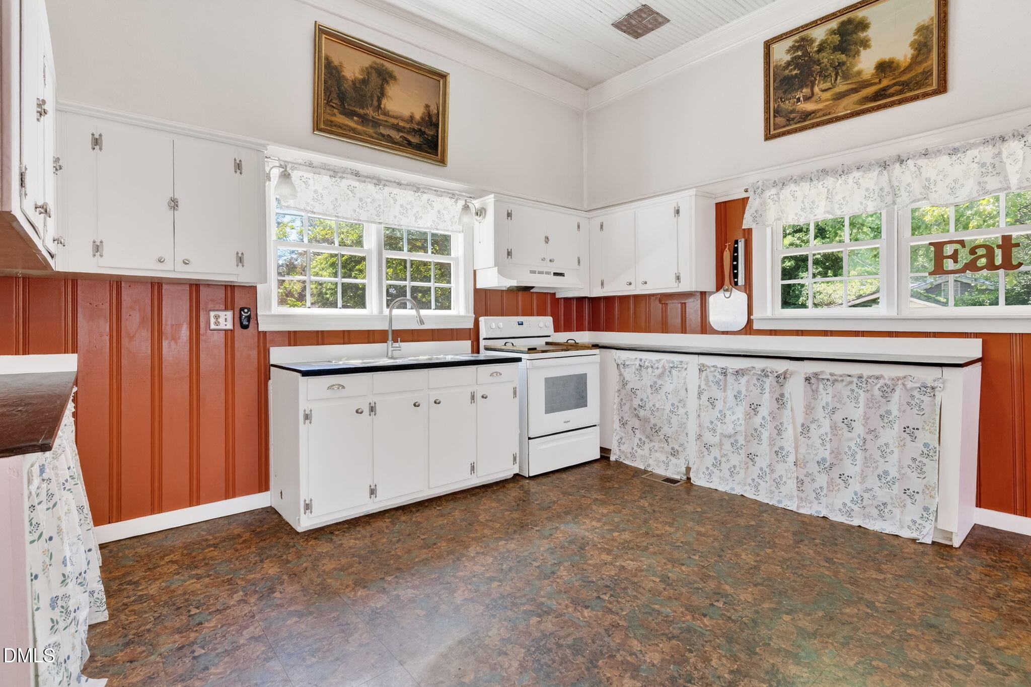 301 2nd Street