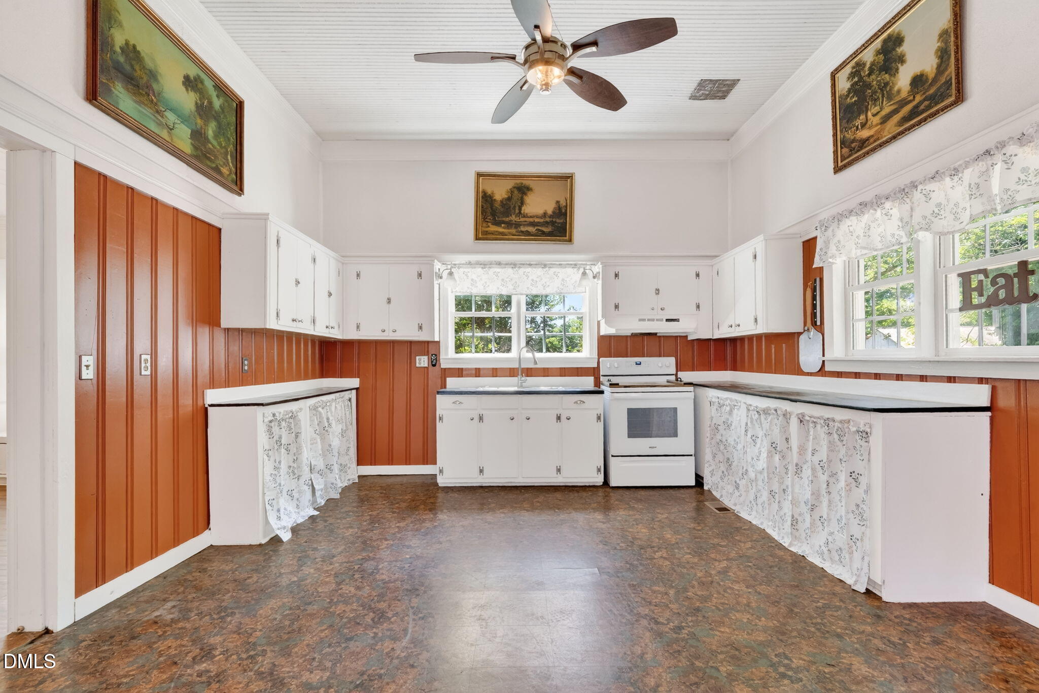 301 2nd Street