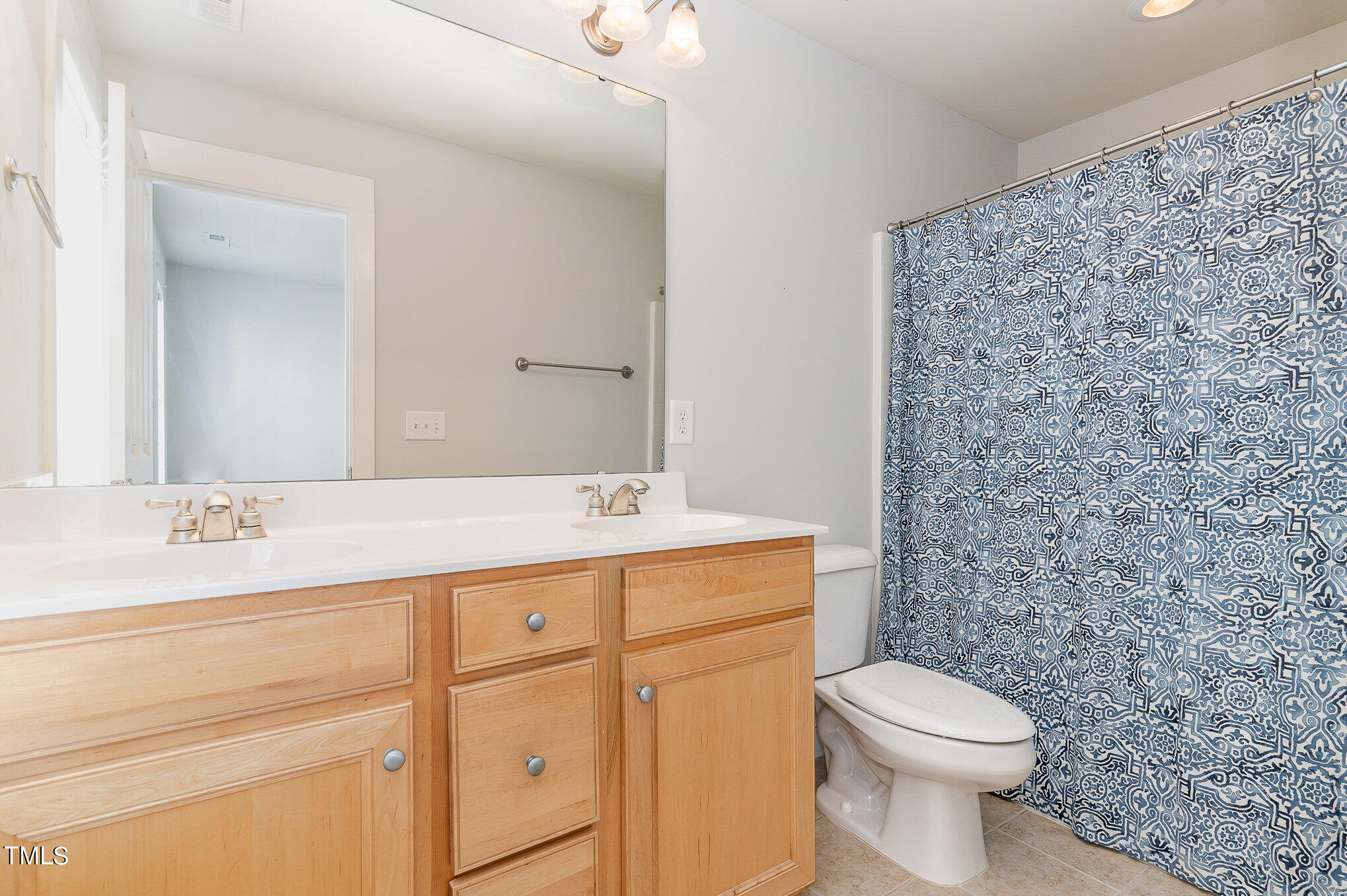 4419 Crystal Breeze Street