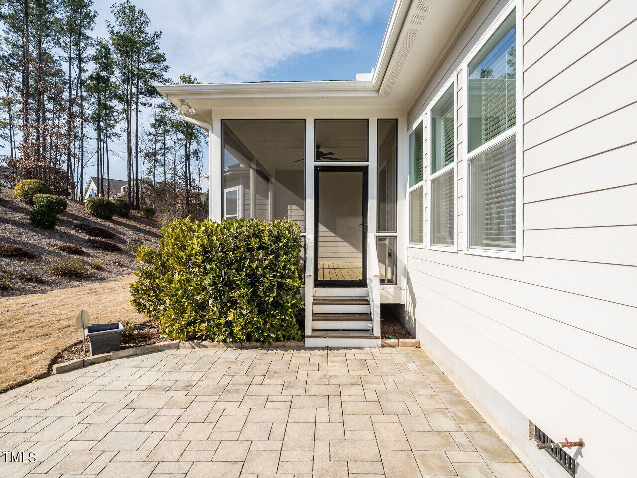 412 Lucky Ribbon Lane