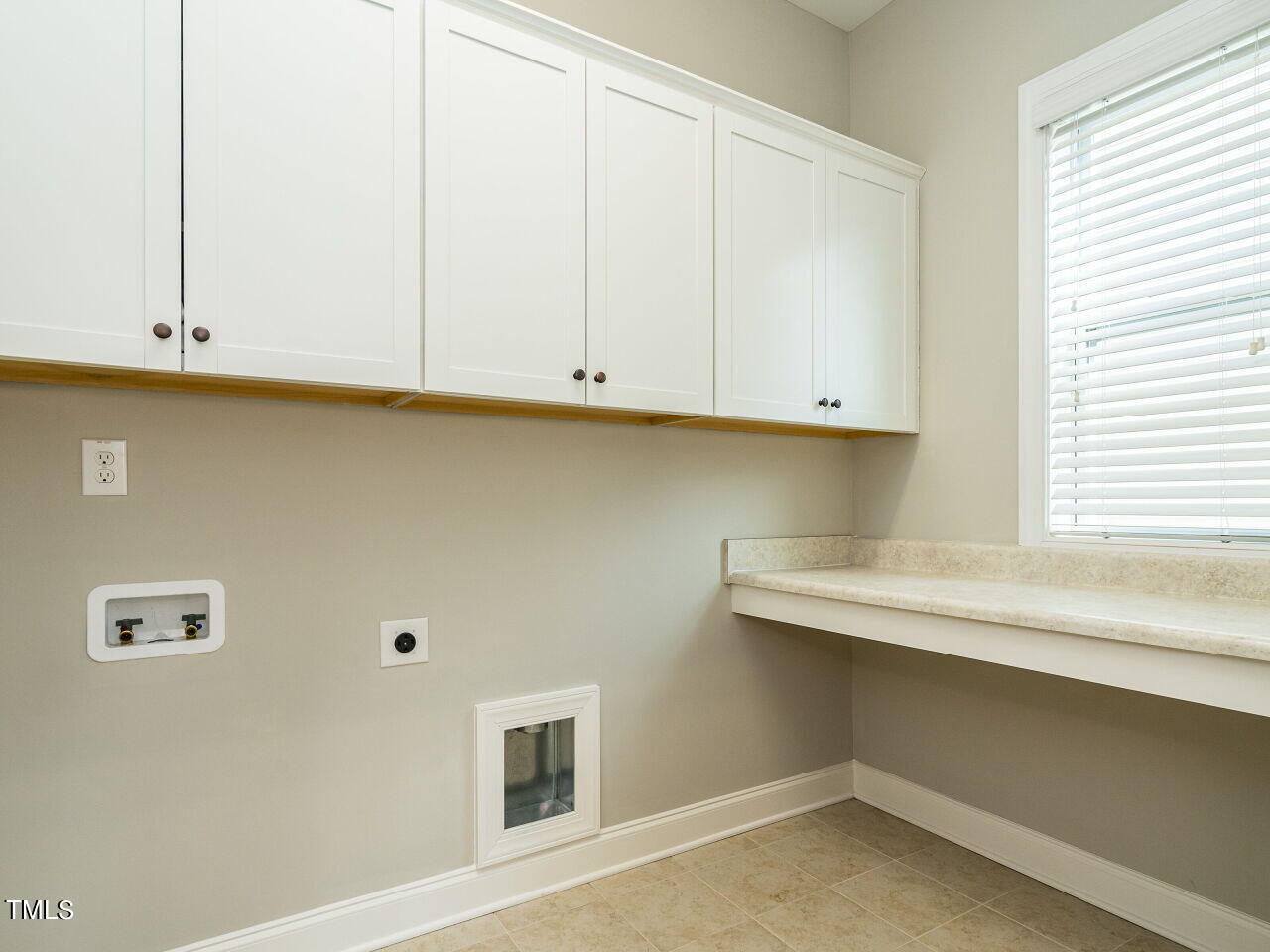 412 Lucky Ribbon Lane