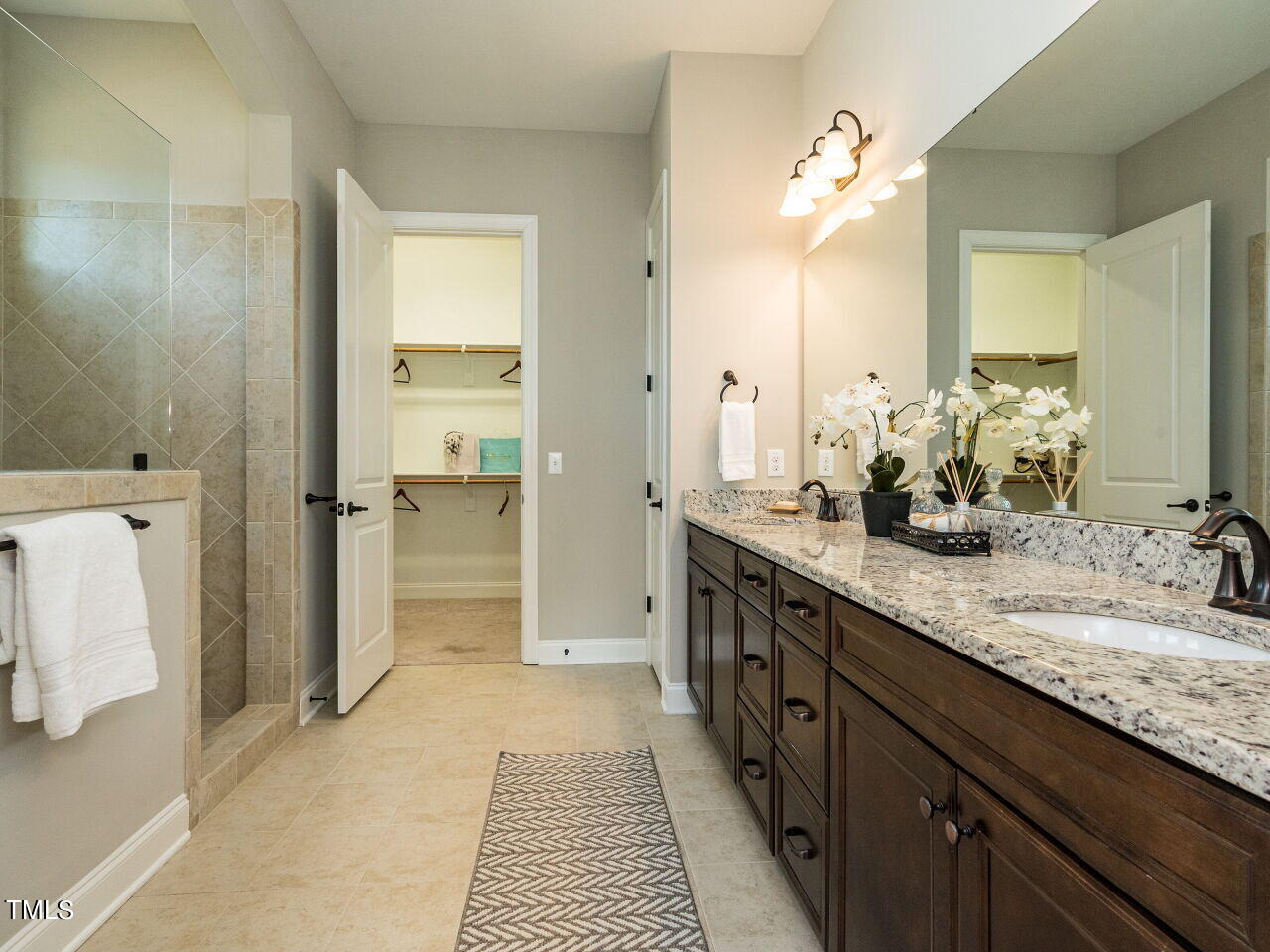 412 Lucky Ribbon Lane