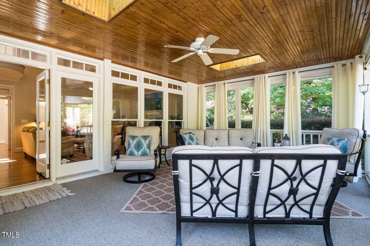 206 Chalon Drive