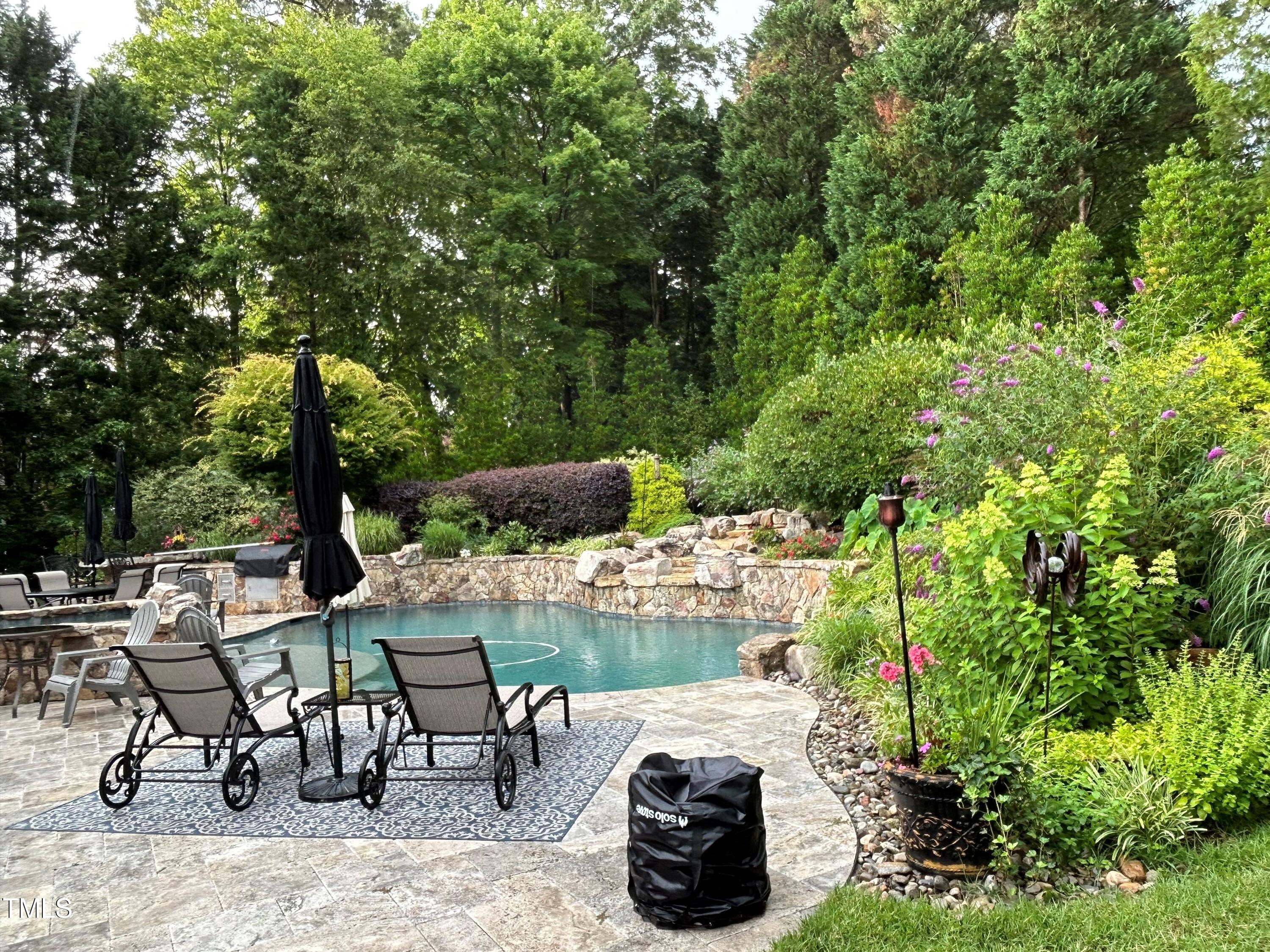 206 Chalon Drive