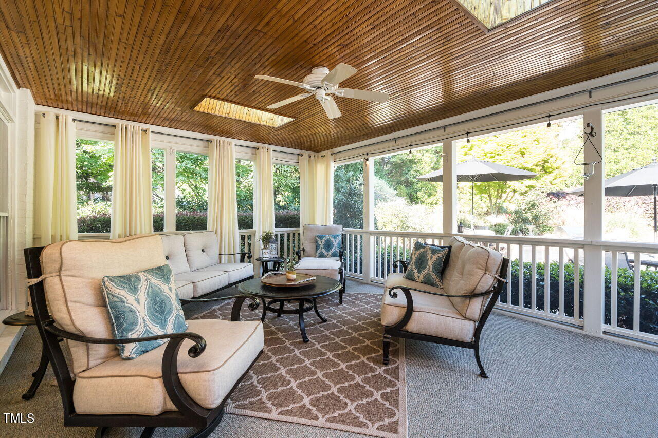 206 Chalon Drive