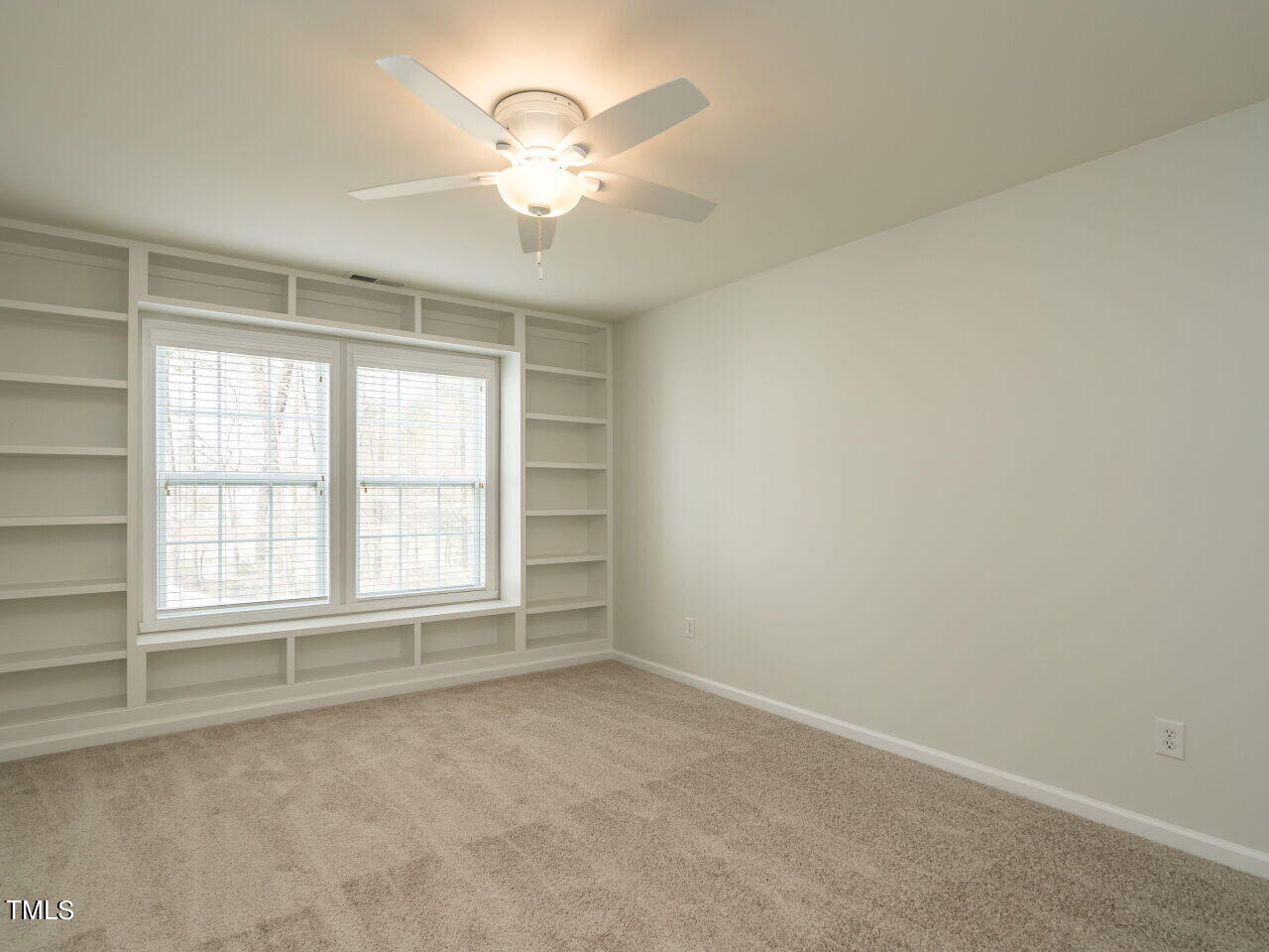 16 Richardson Circle