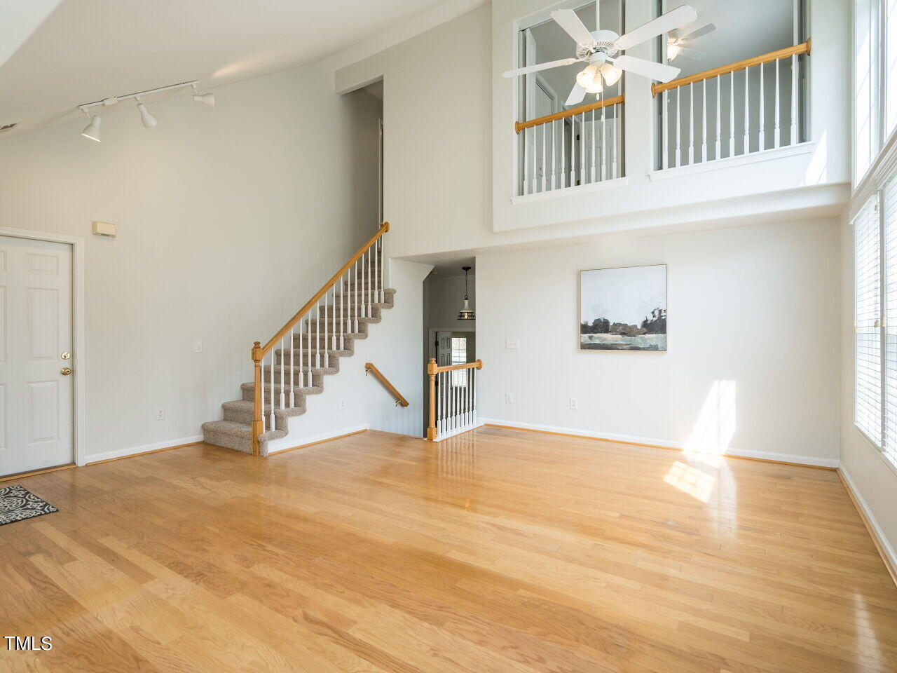 16 Richardson Circle