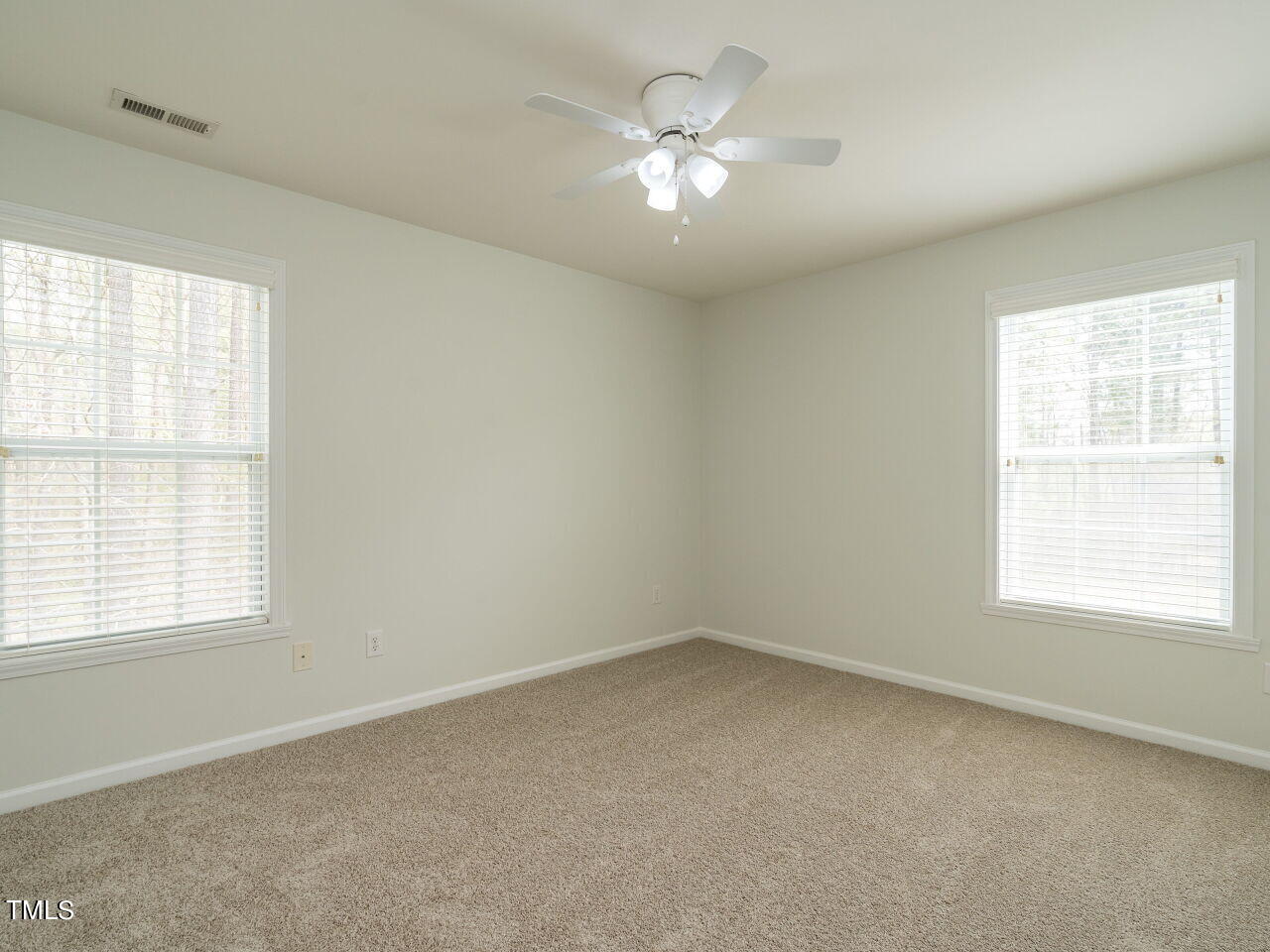16 Richardson Circle