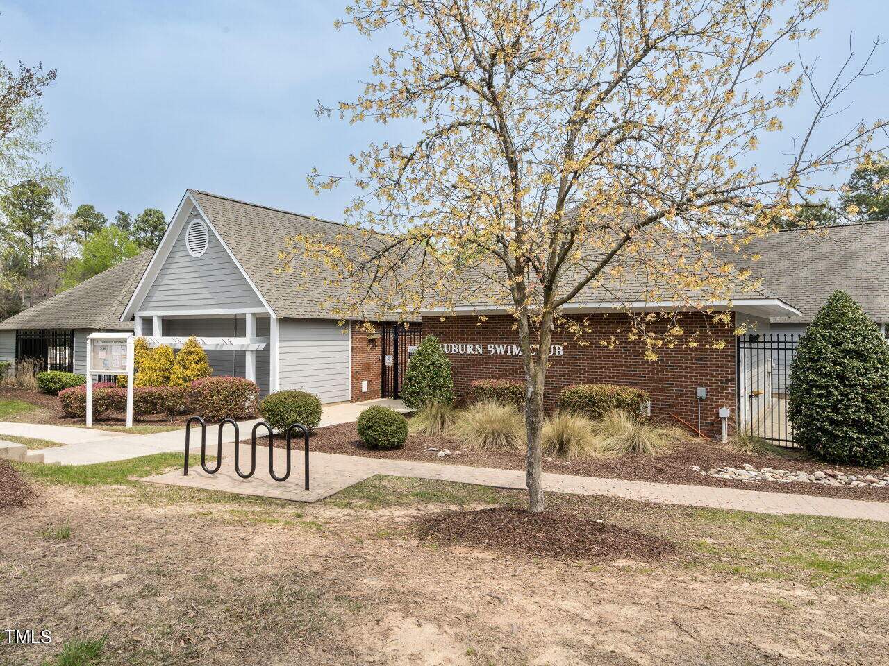 16 Richardson Circle