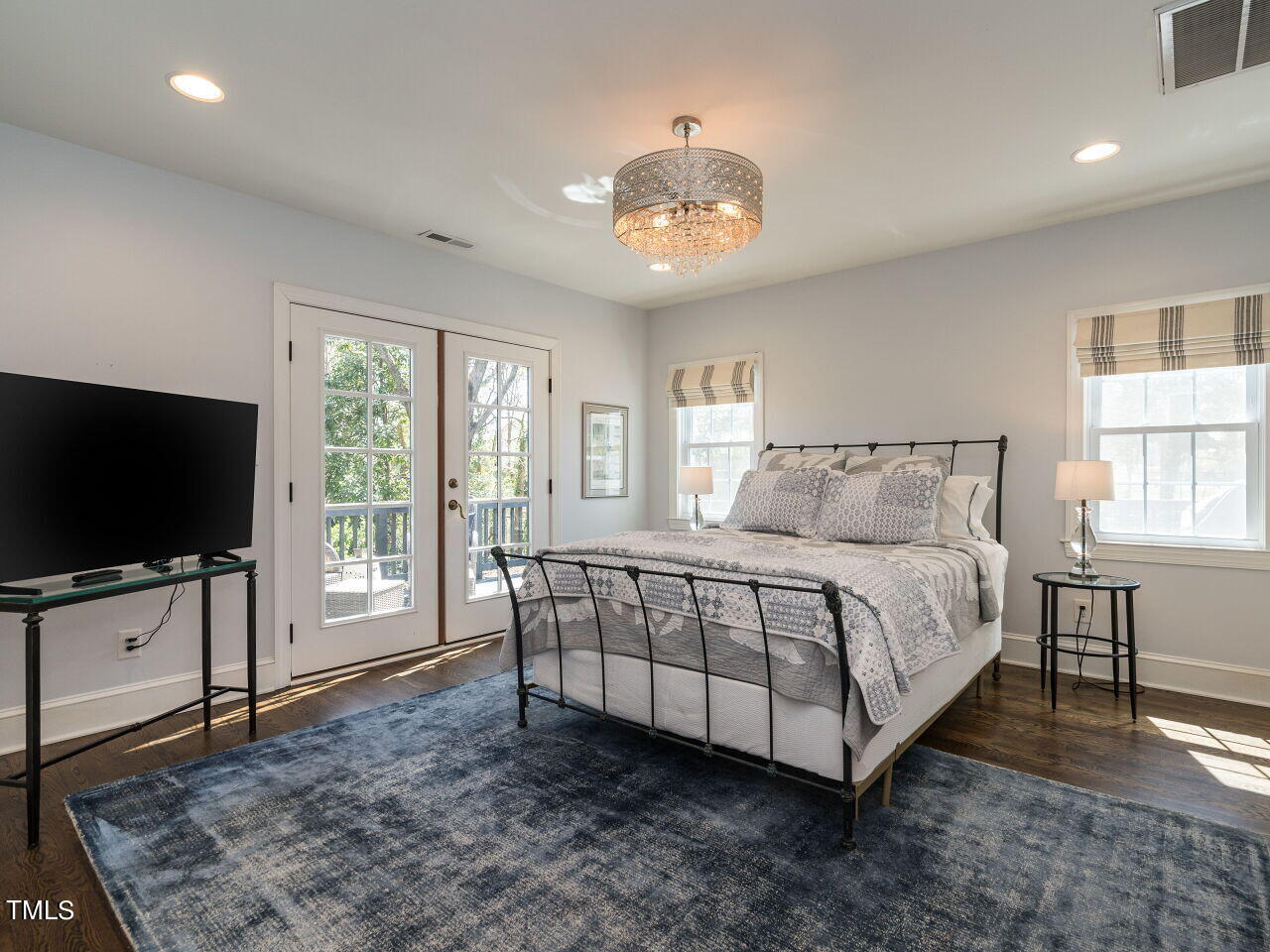 1004 Benjamin Street