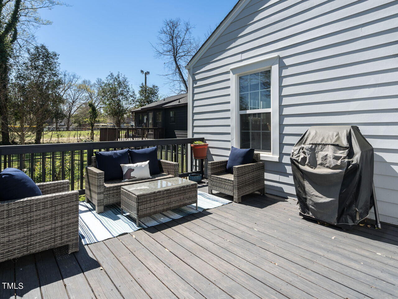 1004 Benjamin Street