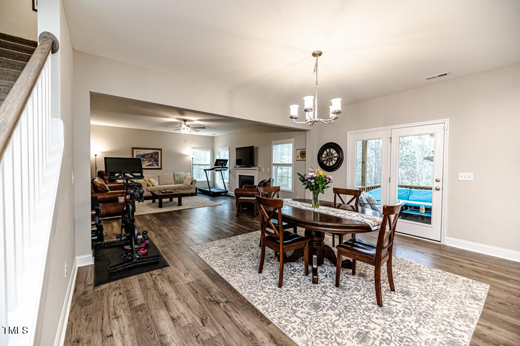 517 Boulderbrook Parkway