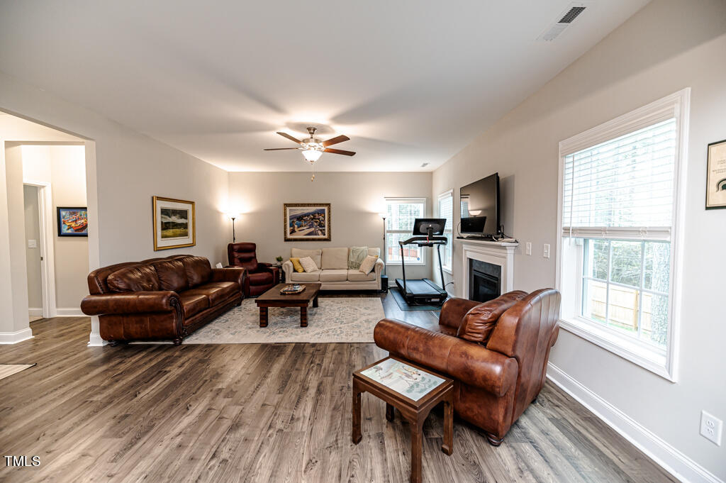 517 Boulderbrook Parkway