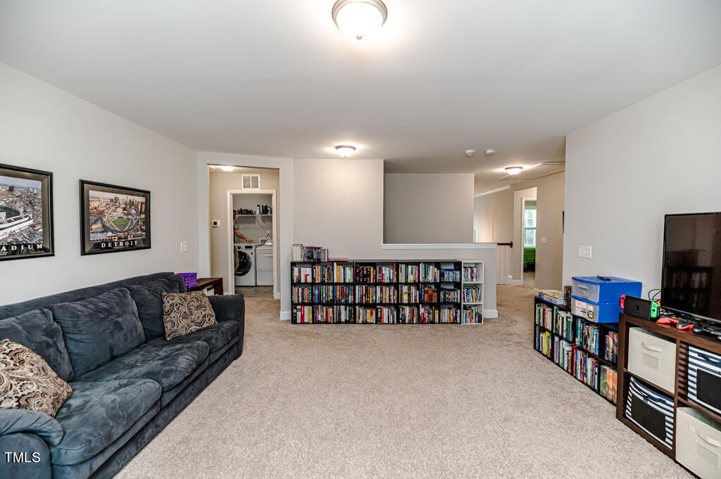 517 Boulderbrook Parkway