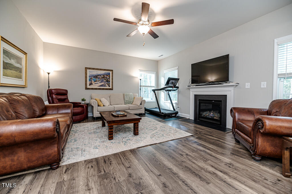 517 Boulderbrook Parkway